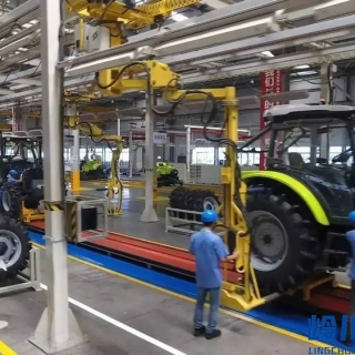 拖拉机总装生产线