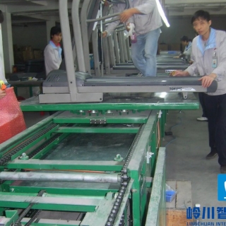 跑步机生产流水线